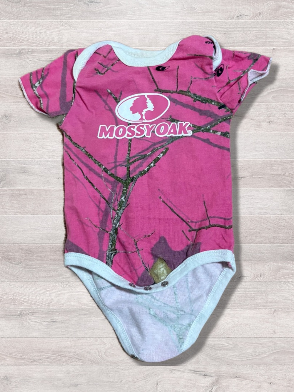 Mossy Oak Girls Bodysuit Camouflage Sz 0-3 Months Pink Leaf Tree Print Logo